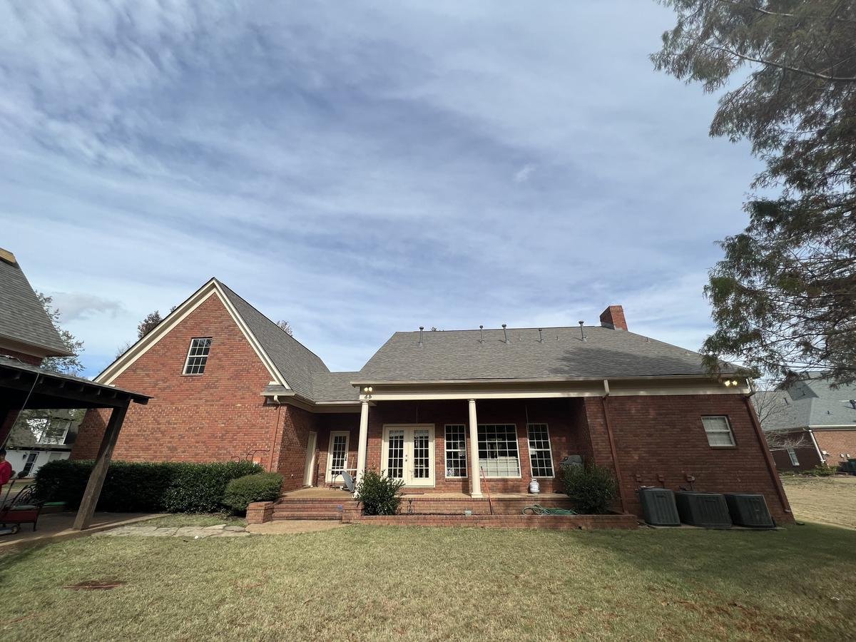 Roofing services in Holly Springs MS